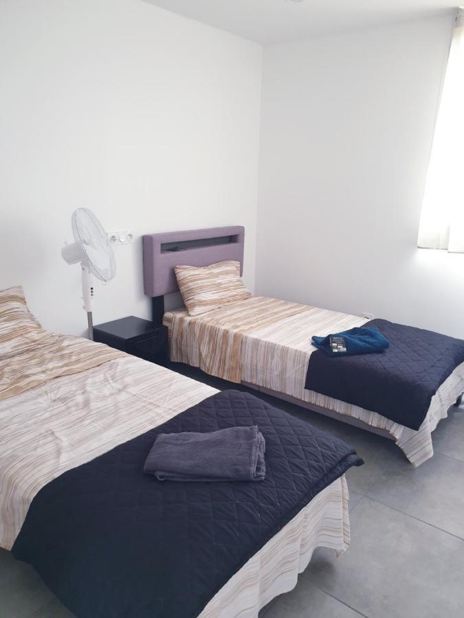 نيس Big Flat Sea Vieuw 95 M2 5 Rooms Near Airport 5 Min Train 3 Min And Tram On Site, Beach 7 Min, 2 Showers And 2 Toilets , Neuf Grand Appartement 95 M2 5 Chambres Proche Aeroport 5 Min Train 3 Min Et Tramway Sur Place, Plage 7 Min 2 Douches Et 2 Wc Vue المظهر الخارجي الصورة