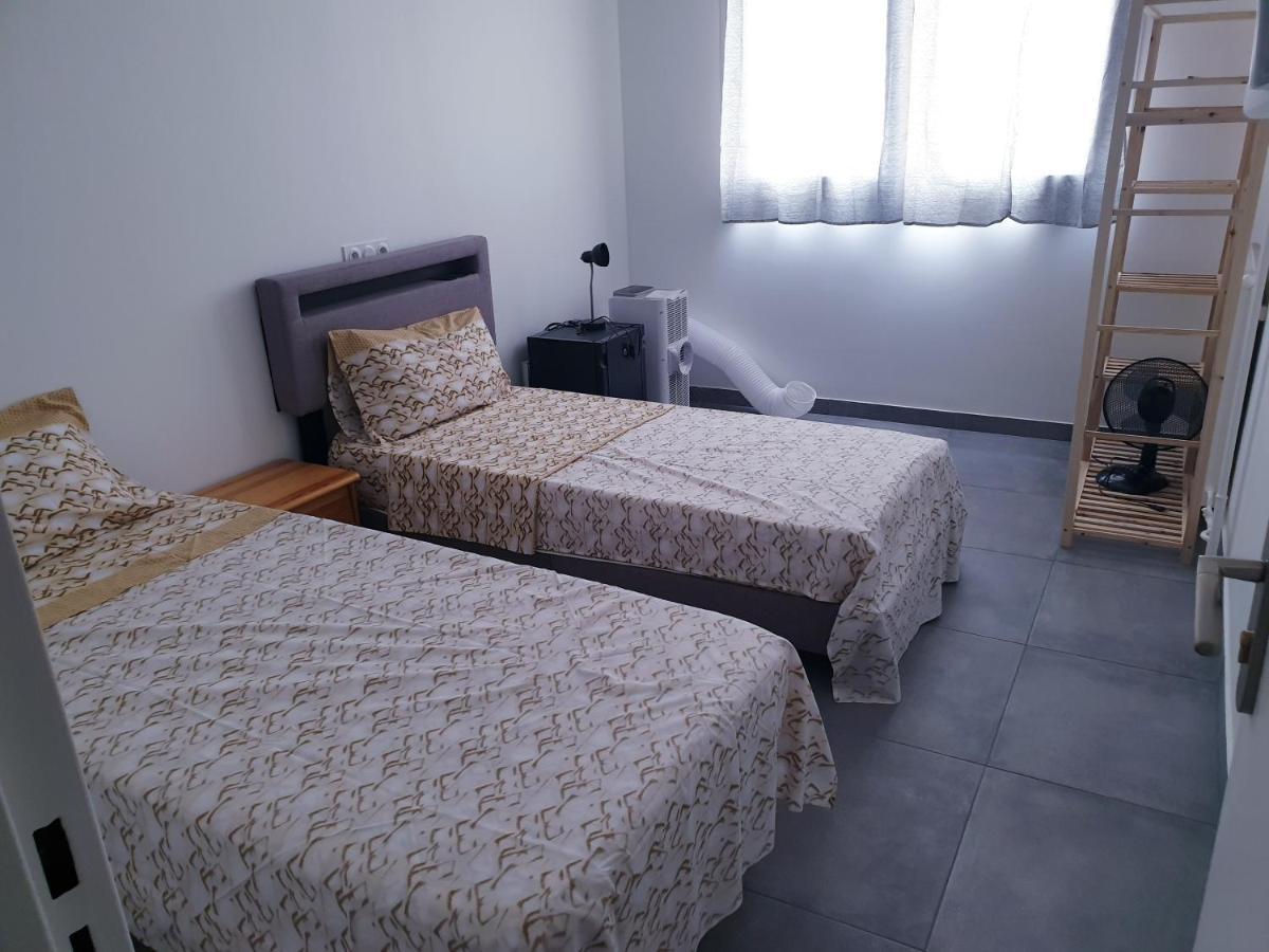 نيس Big Flat Sea Vieuw 95 M2 5 Rooms Near Airport 5 Min Train 3 Min And Tram On Site, Beach 7 Min, 2 Showers And 2 Toilets , Neuf Grand Appartement 95 M2 5 Chambres Proche Aeroport 5 Min Train 3 Min Et Tramway Sur Place, Plage 7 Min 2 Douches Et 2 Wc Vue المظهر الخارجي الصورة