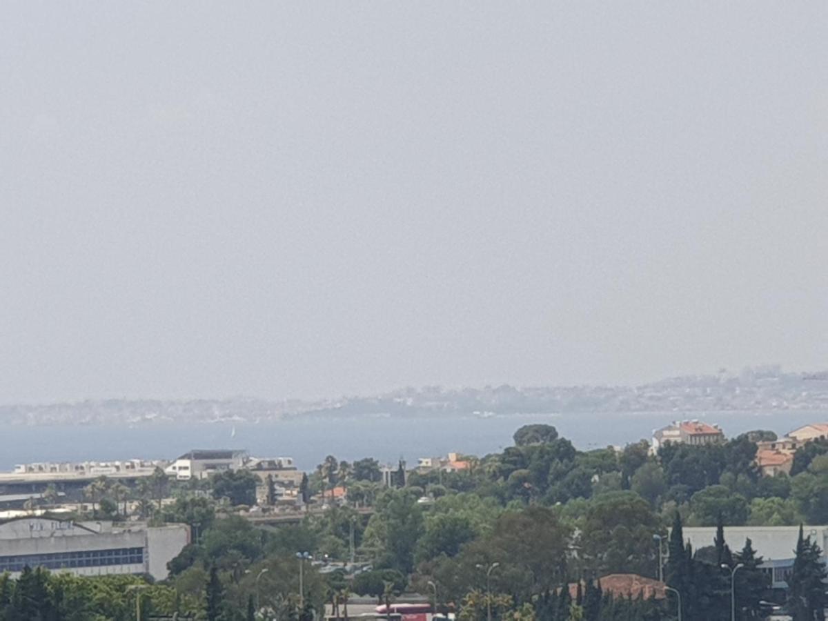 نيس Big Flat Sea Vieuw 95 M2 5 Rooms Near Airport 5 Min Train 3 Min And Tram On Site, Beach 7 Min, 2 Showers And 2 Toilets , Neuf Grand Appartement 95 M2 5 Chambres Proche Aeroport 5 Min Train 3 Min Et Tramway Sur Place, Plage 7 Min 2 Douches Et 2 Wc Vue المظهر الخارجي الصورة
