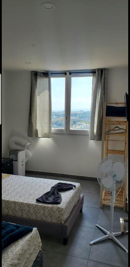 نيس Big Flat Sea Vieuw 95 M2 5 Rooms Near Airport 5 Min Train 3 Min And Tram On Site, Beach 7 Min, 2 Showers And 2 Toilets , Neuf Grand Appartement 95 M2 5 Chambres Proche Aeroport 5 Min Train 3 Min Et Tramway Sur Place, Plage 7 Min 2 Douches Et 2 Wc Vue المظهر الخارجي الصورة