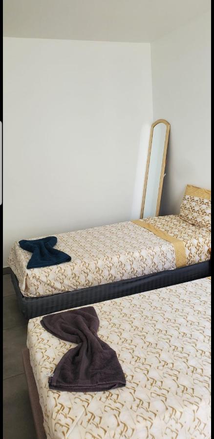 نيس Big Flat Sea Vieuw 95 M2 5 Rooms Near Airport 5 Min Train 3 Min And Tram On Site, Beach 7 Min, 2 Showers And 2 Toilets , Neuf Grand Appartement 95 M2 5 Chambres Proche Aeroport 5 Min Train 3 Min Et Tramway Sur Place, Plage 7 Min 2 Douches Et 2 Wc Vue المظهر الخارجي الصورة